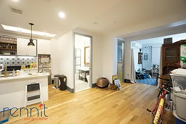 Rented by Rennit Inc.