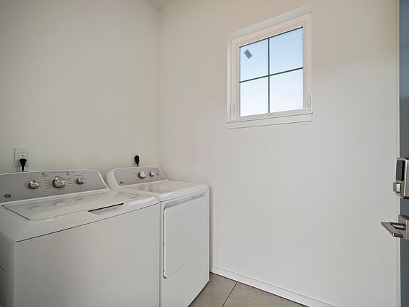 5th image of 3073 Poipu Rd #2B---1-5B