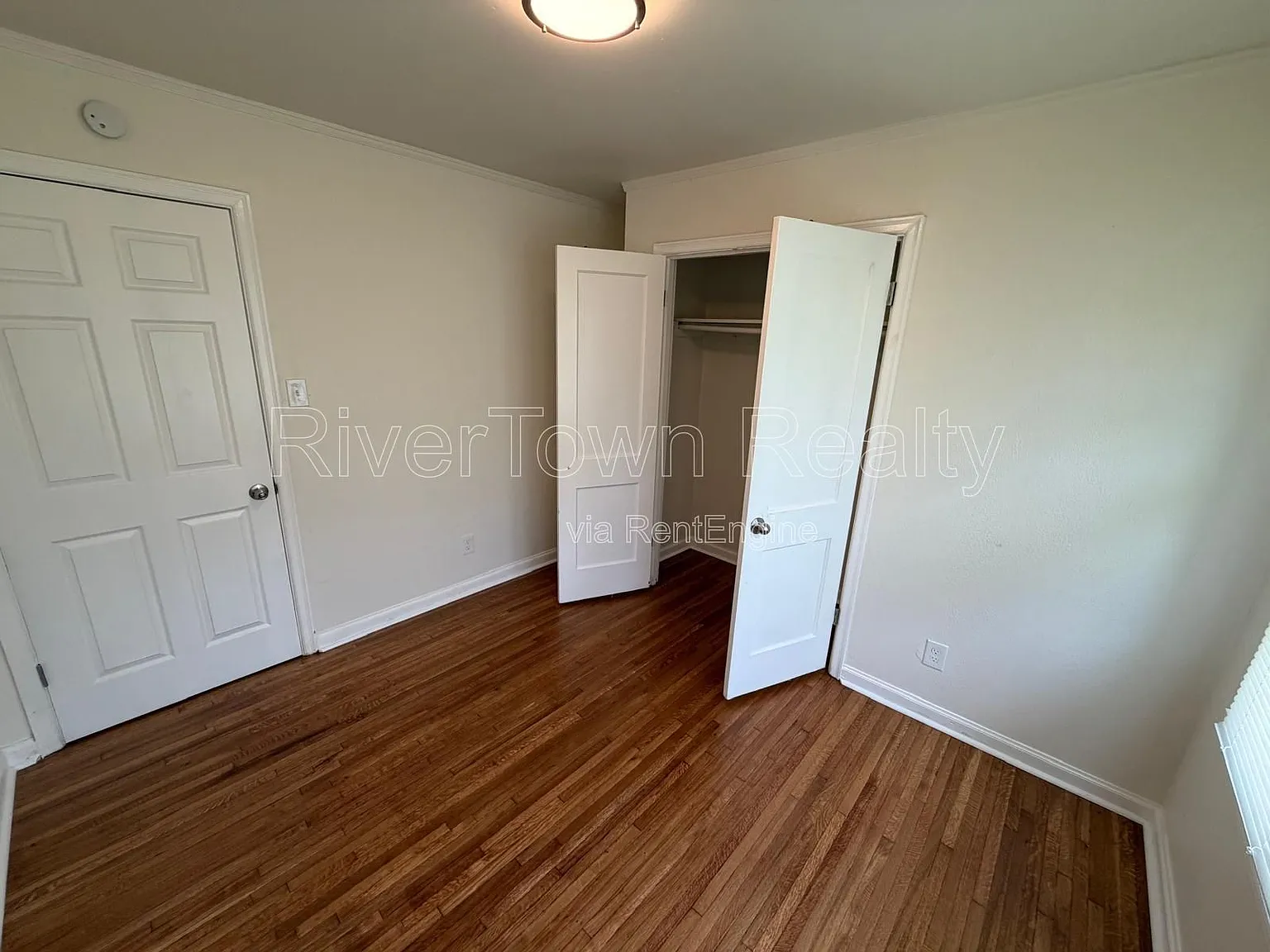 3 bed, 1.5 bath, 1189 sqft, $1,495 — Photo 4