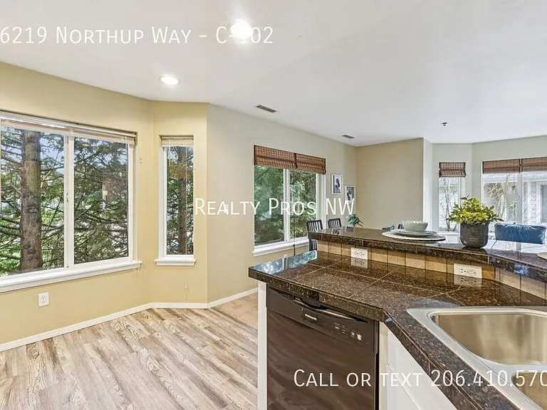 16219 Northup Way #C102 — Photo 6
