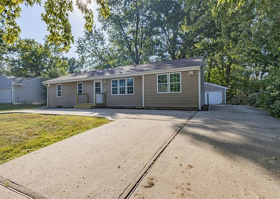 1st image of 6506 N Forest Ave