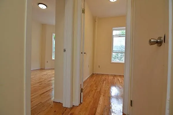 Rented by David Hirsch, LREB | media 12