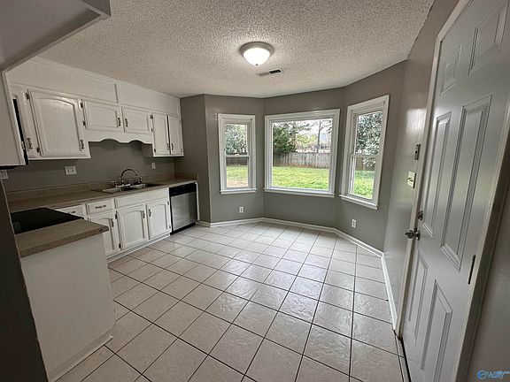 4th image of 15111 Balsam Dr SE