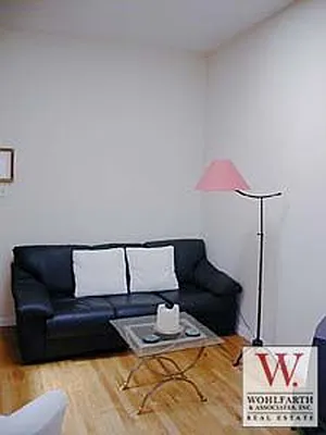 Rented by Wohlfarth & Associates Inc | media 19
