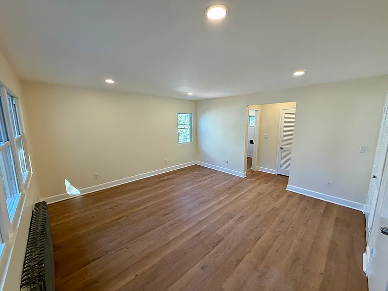 116 Alexander Ave #1 — Photo 11