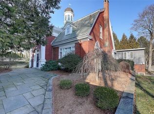 230 Arlington Ave, Providence, RI 02906