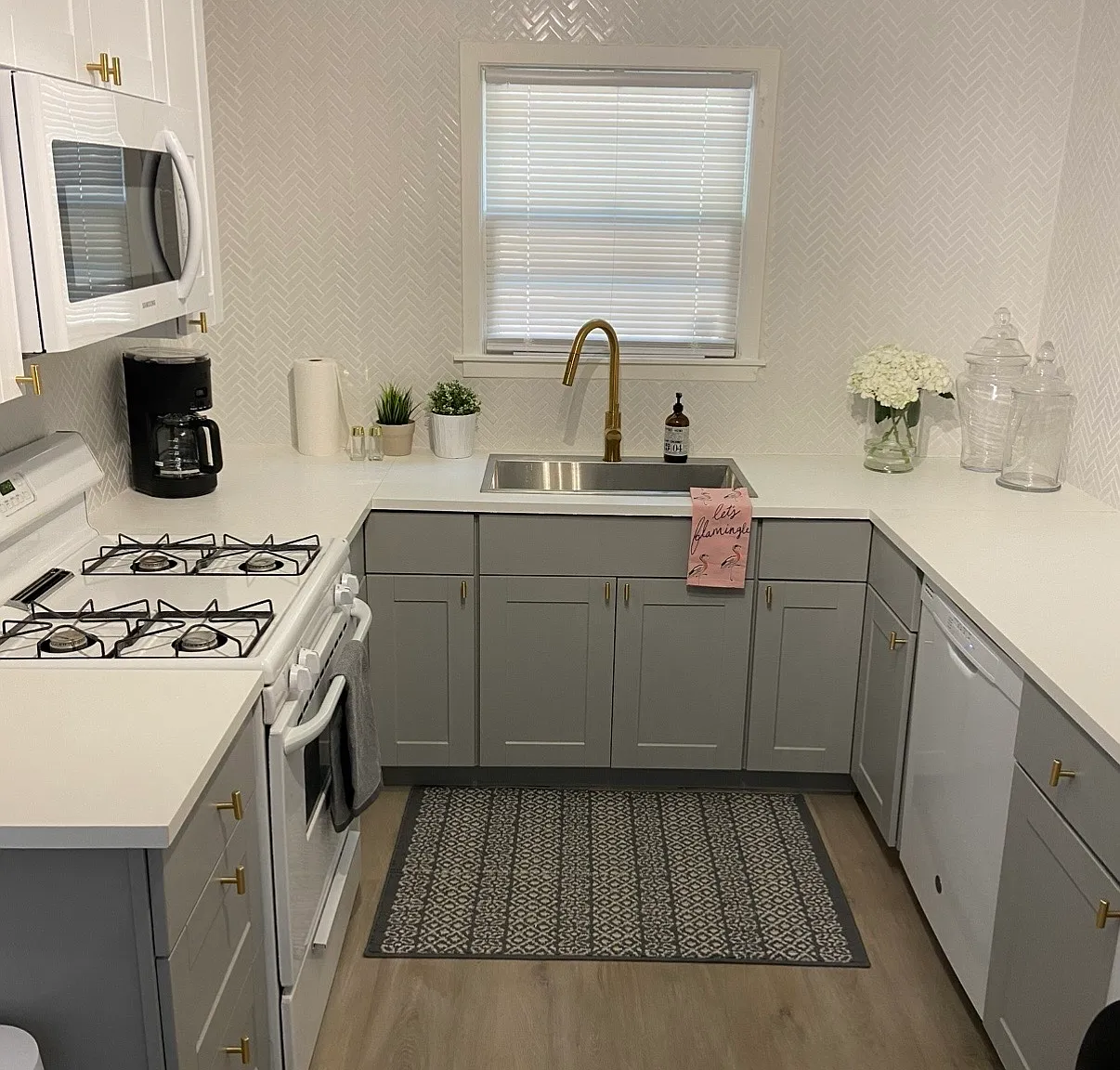 1 bed, 700 sqft, $1,099 — Photo 3