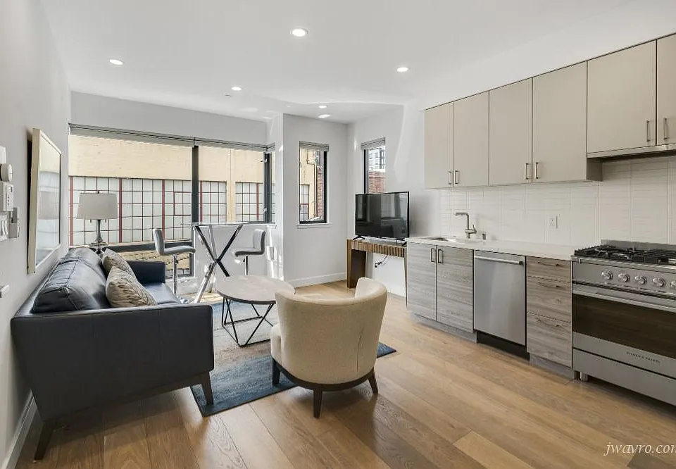 25 Grace St #201