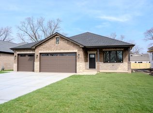 8041 S 85th Ct, Justice, IL