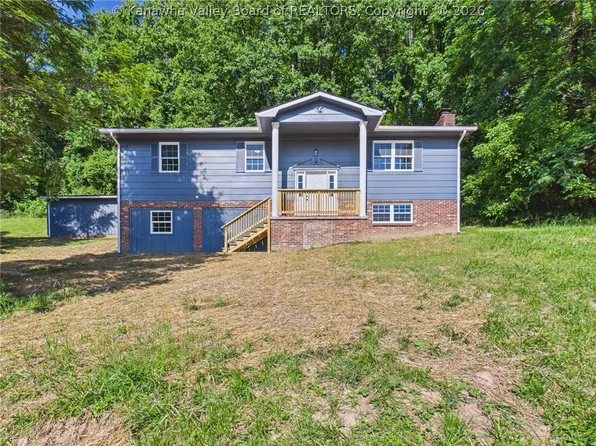 1709 Winding Hills Dr, Charleston, WV 25320