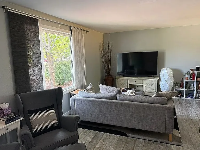 2701 Worthington Ave — Photo 4