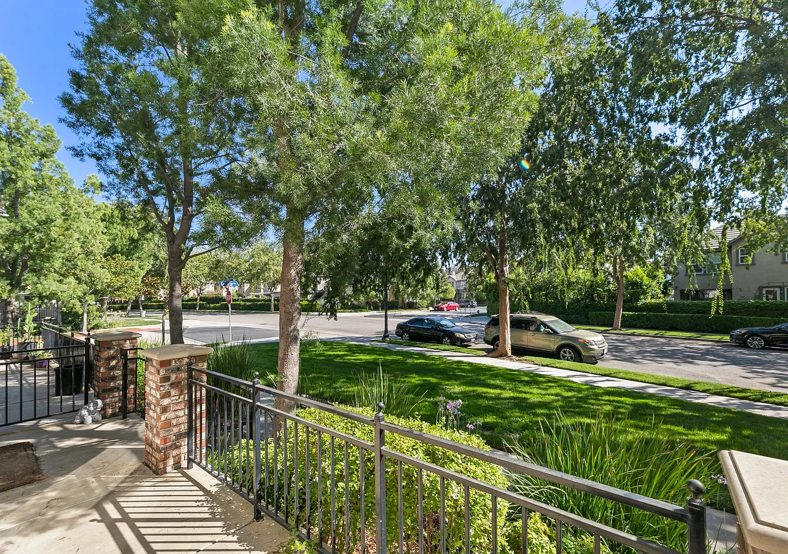 Beautiful Bridgeport Home! — Photo 2