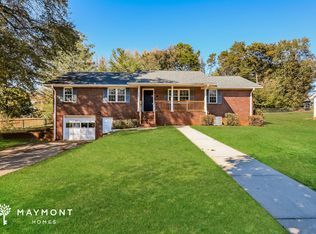 412 Hammett Bridge Rd, Greer, SC 29650