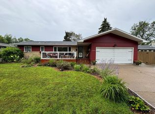 1215 24th Ave S, Moorhead, MN 56560