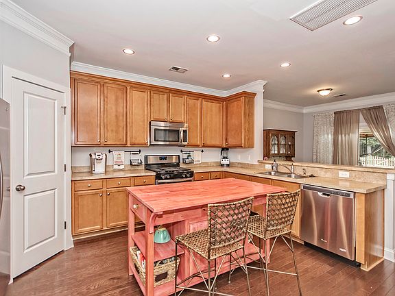 4th image of 2812 Ortega Dr
