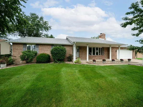 16317 Chickory Ct, Granger, IN 46530