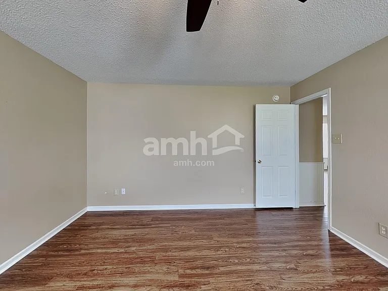 6803 Amber Springs Way — Photo 14