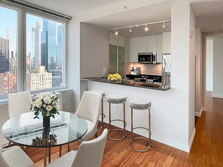 160 W 62nd St #44D — Photo 3