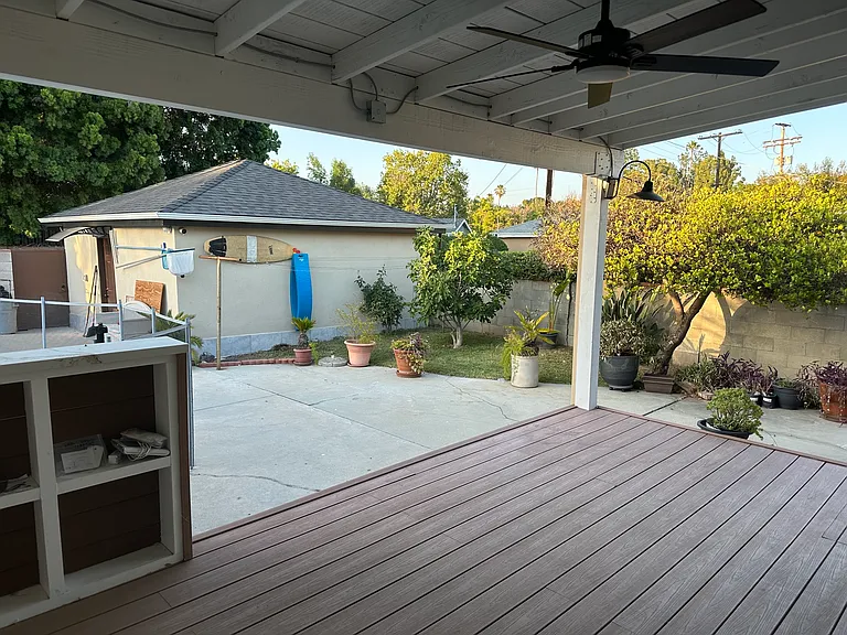 16661 Magnolia Blvd — Photo 6