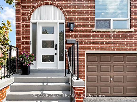 3rd image of 2445 Homelands Dr #18