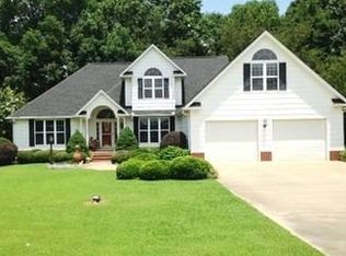 349 Honeysuckle Trl, Hamilton, AL 35570