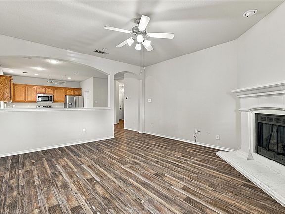 3rd image of 6316 Miranda Dr