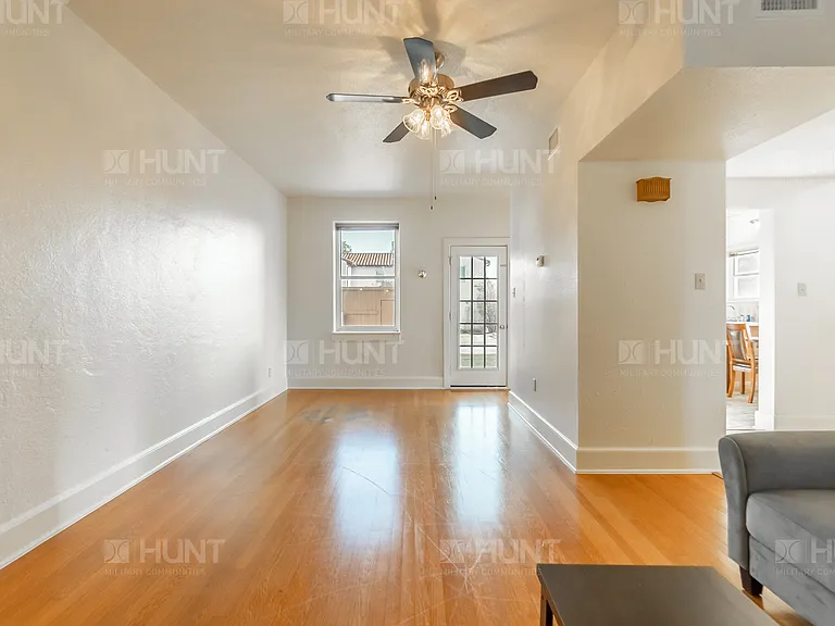 3B E St W #689B — Photo 13