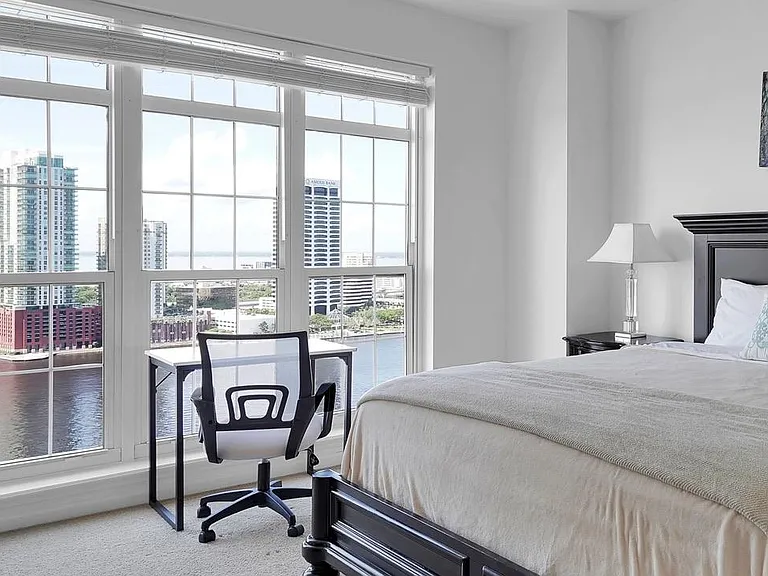400 E Bay St #Penthouse 4 — Photo 34