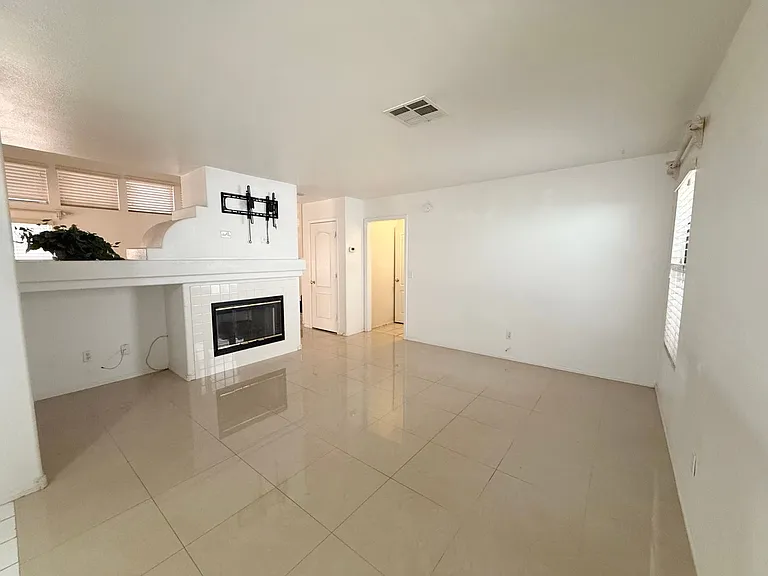 1778 Blue Ribbon Dr — Photo 6