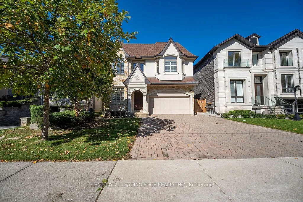 4 bed, $5,800 — Photo 1