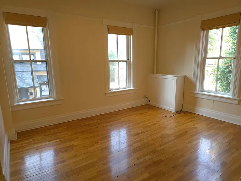 1032 Pine — Photo 17