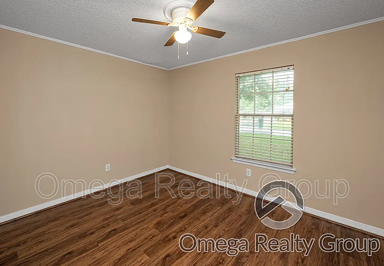 1380 Lexington Way — Photo 26