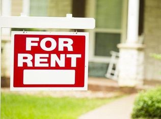 8 Lock St, Phoenix, NY 13135