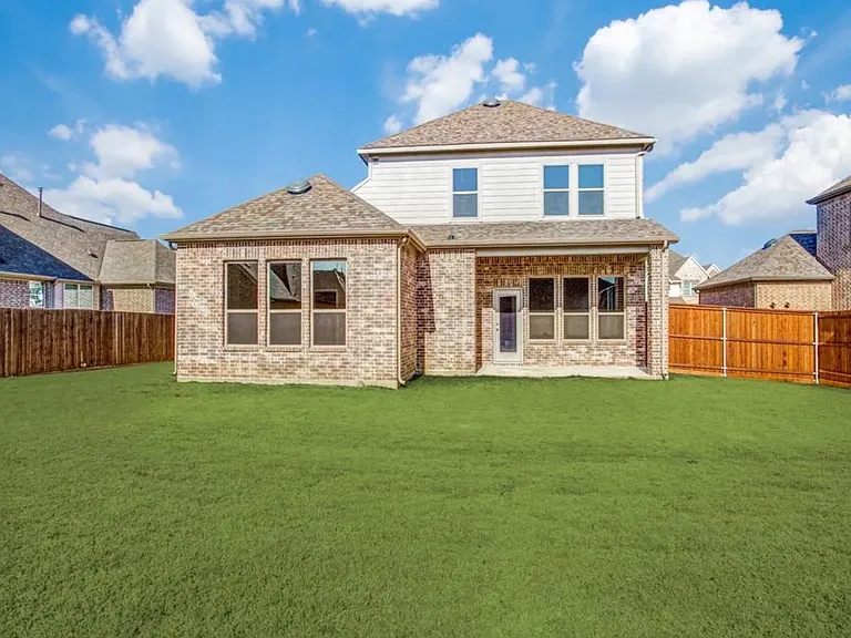 1605 Canals Dr — Photo 33