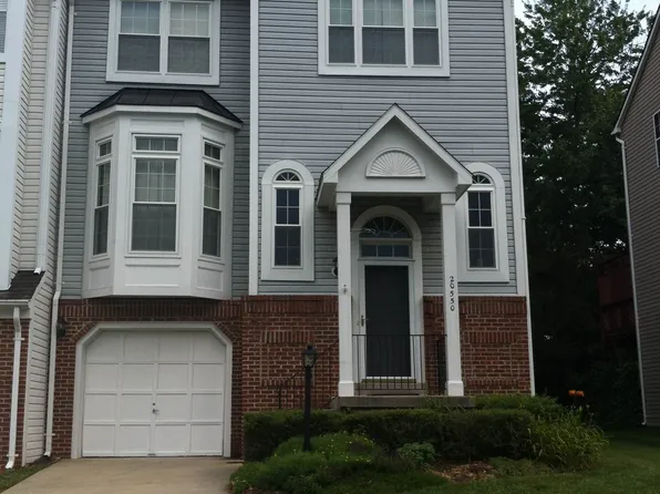 20550 Willoughby Sq, Sterling, VA 20165