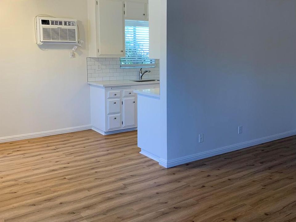 1st image of 1226 E 2nd St #1-1226-01