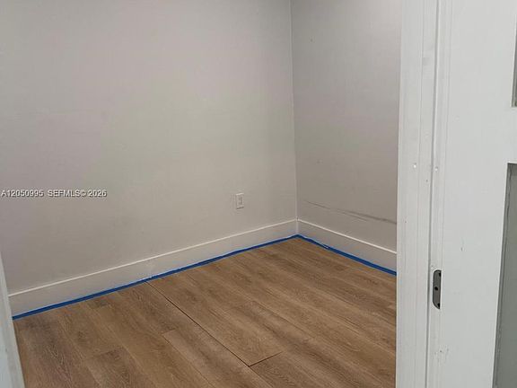 4th image of 765 W 70th Pl #1
