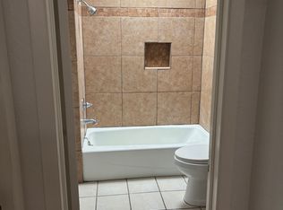 215 Mulberry Ave APT E, El Paso, TX 79932