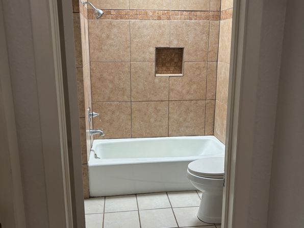 215 Mulberry Ave APT E