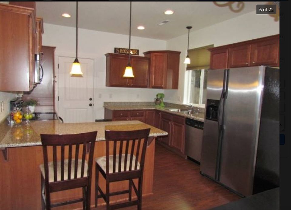 2nd image of 39570 Evans St