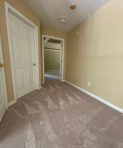 8002 Allerton Ln — Photo 17