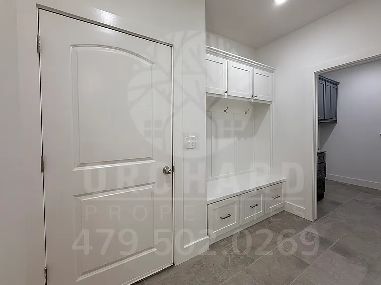 1 Gretna Green Ln — Photo 10