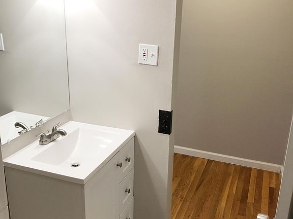 5th image of 4305 Virginia Ave APT 201