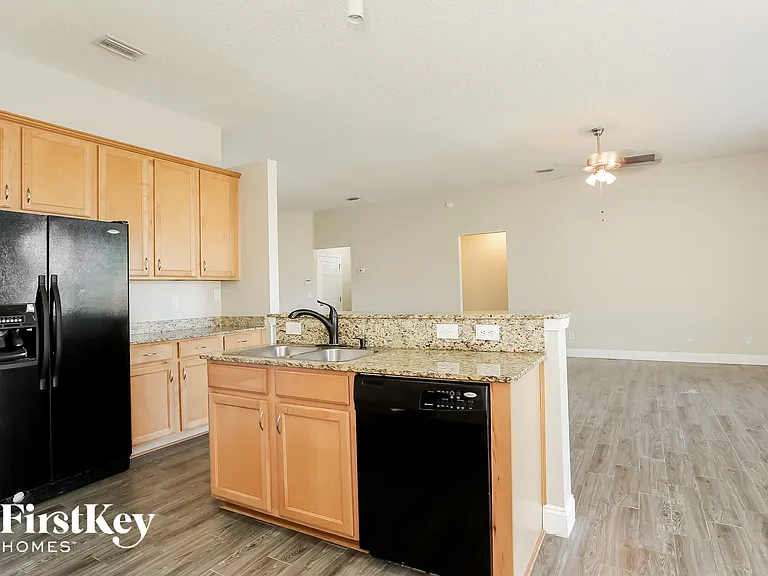 13760 Fish Eagle Dr W — Photo 7