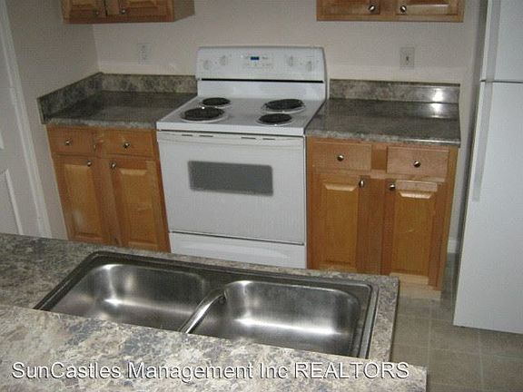 2nd image of 10521 Villa View Cir
