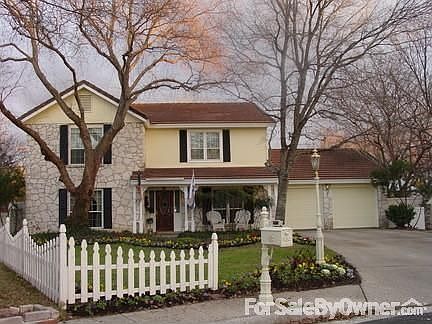 2nd image of 2602 Peppermill Run St