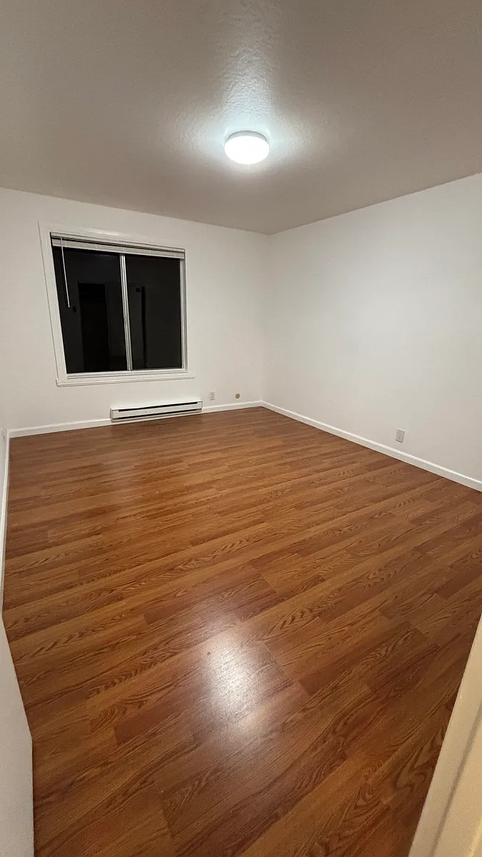 Building Photo - 85 Kent Ct #21