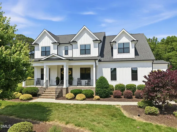 3520 Hundleby Dr, Apex, NC 27539