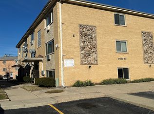 9240 Jill Ln APT 2S, Schiller Park, IL 60176