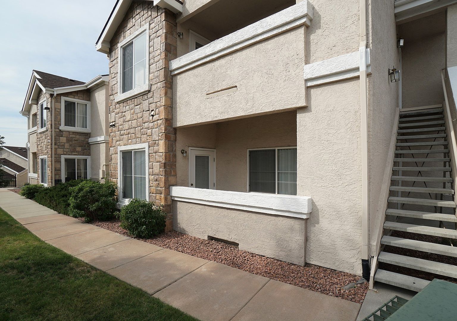 3895 Strawberry Field Grv APT B, Colorado Springs, CO 80906 Zillow